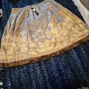 NWT-BEAUTIFUL PLEATED SILK SKIRT!